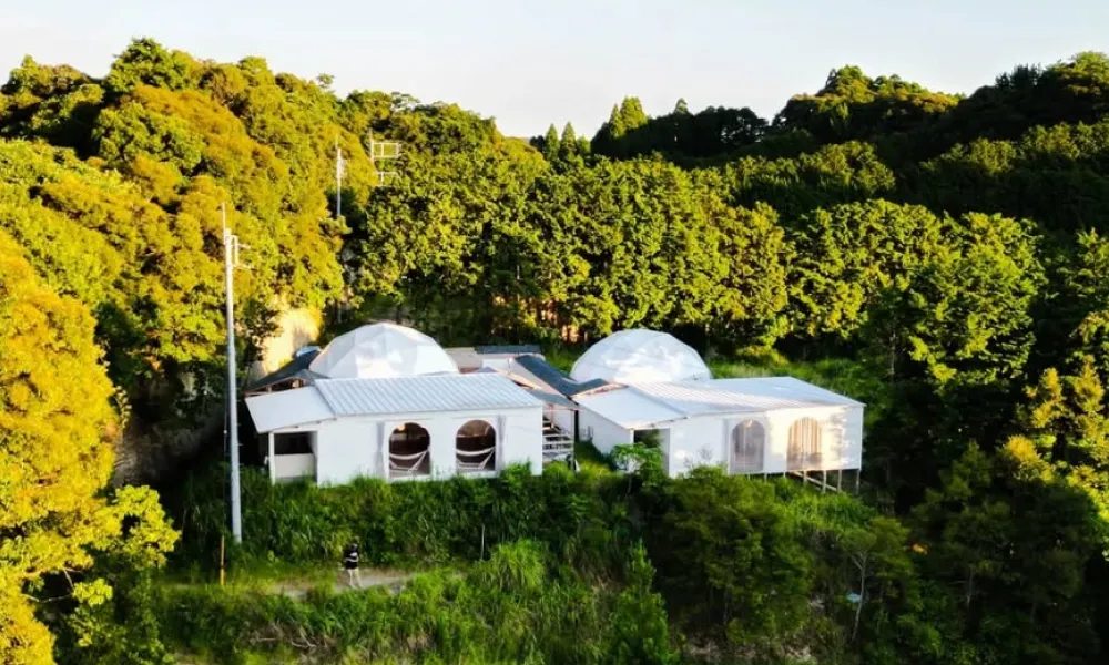 ドームテントの外観