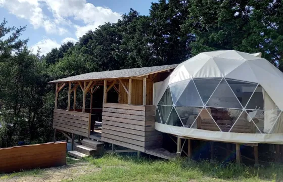 ドームテントの外観